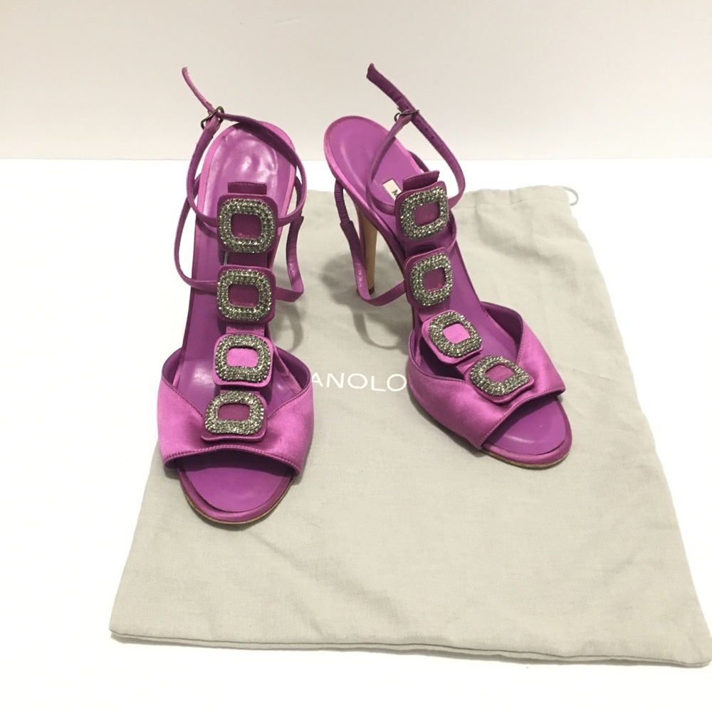 💯 AUTH Manolo Blahnik pink satin heels sandals